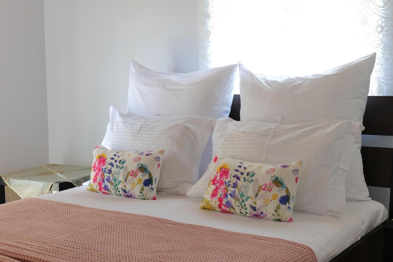 Kristal Apartments คซามิล ภายนอก รูปภาพ