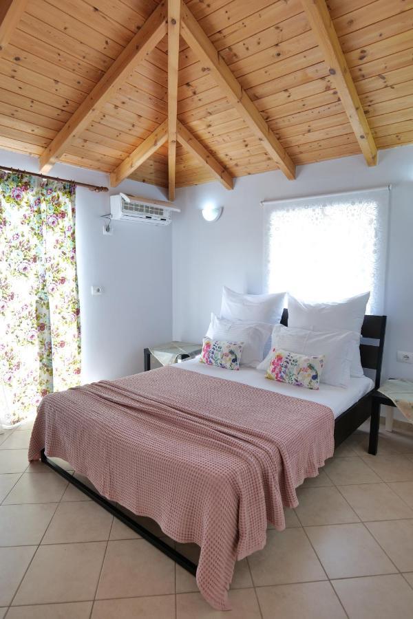 Kristal Apartments คซามิล ภายนอก รูปภาพ